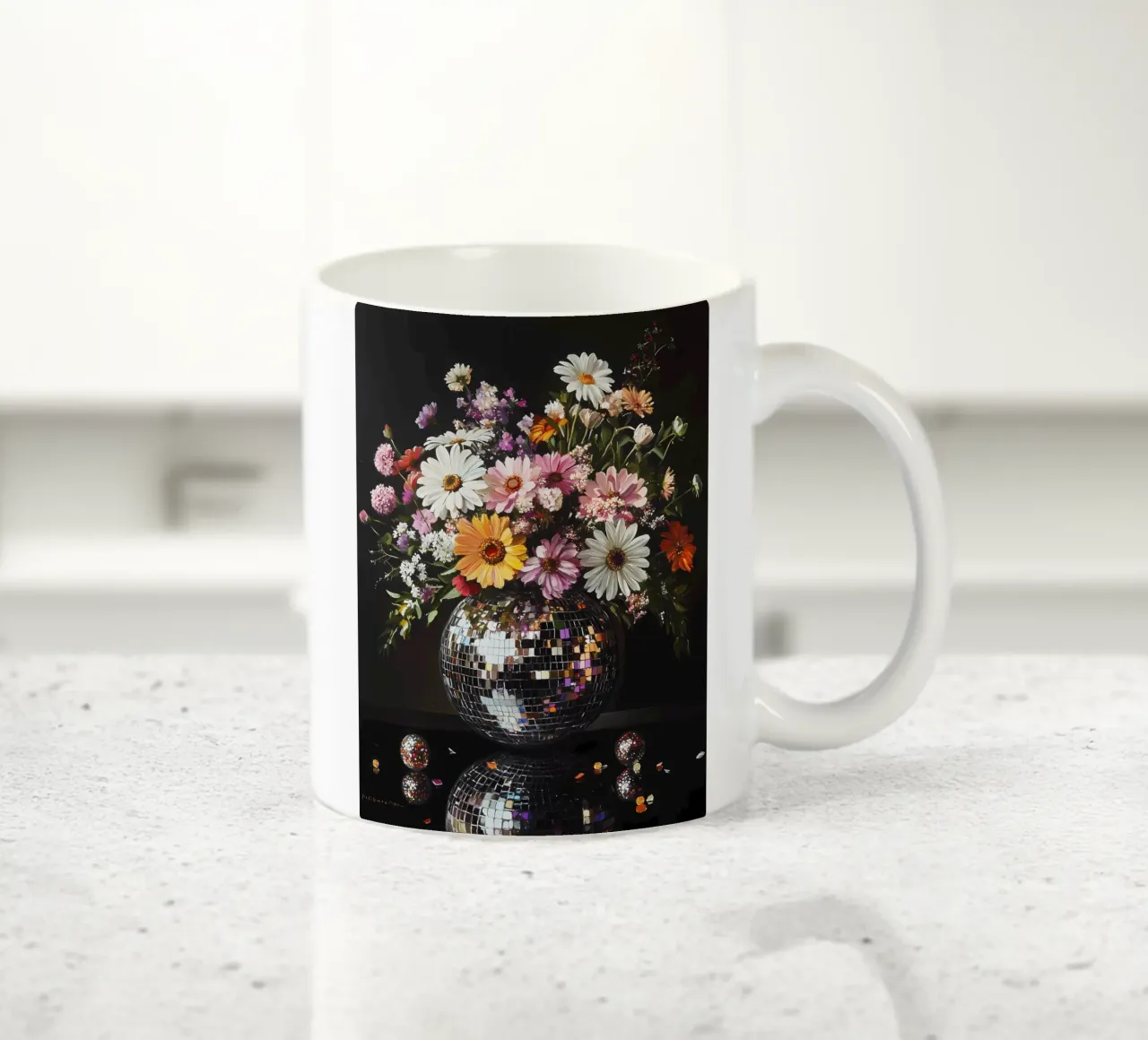 Palla da discoteca con fiori tazza in ceramica da IamHomeStudio