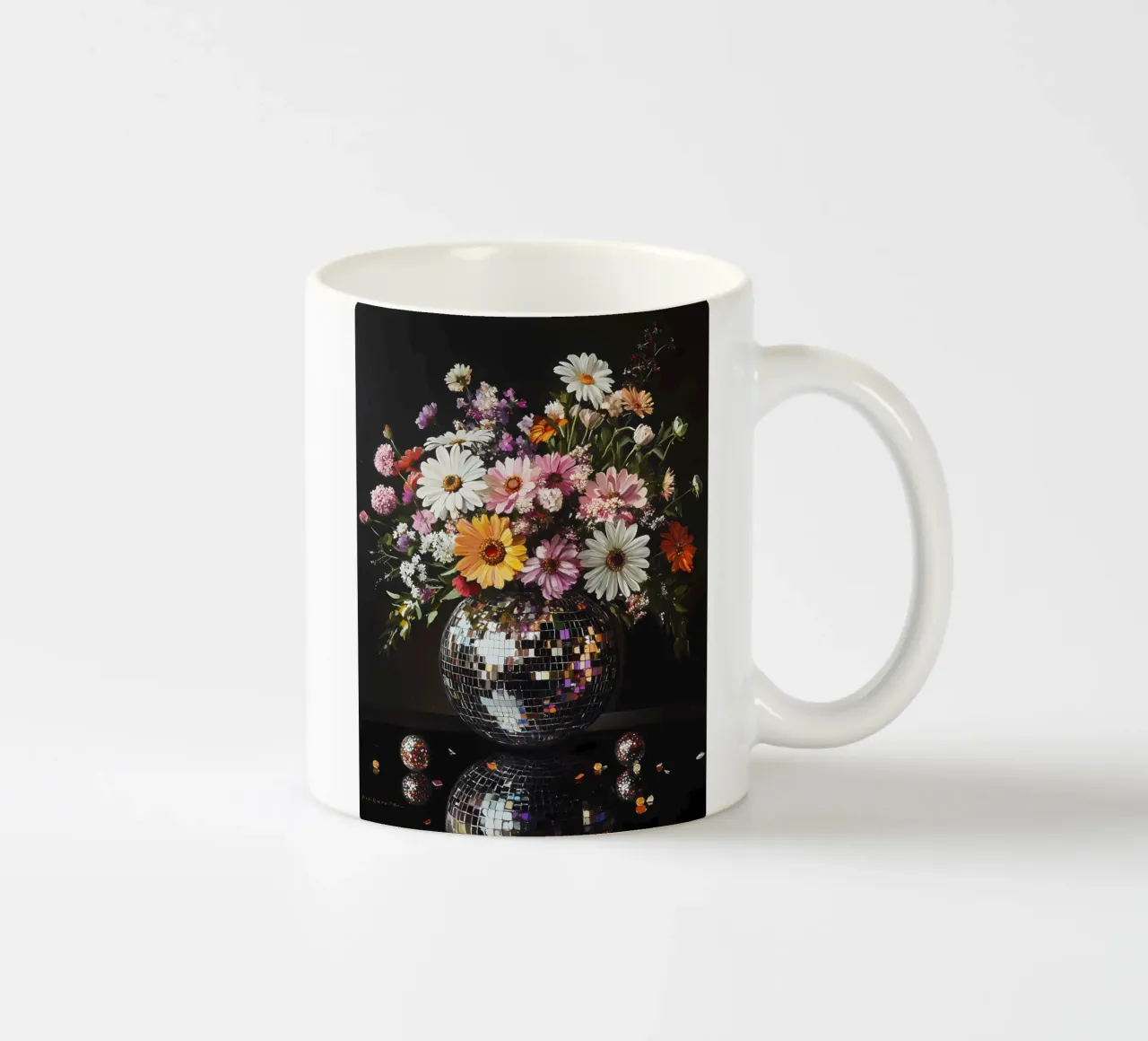Palla da discoteca con fiori tazza in ceramica da IamHomeStudio