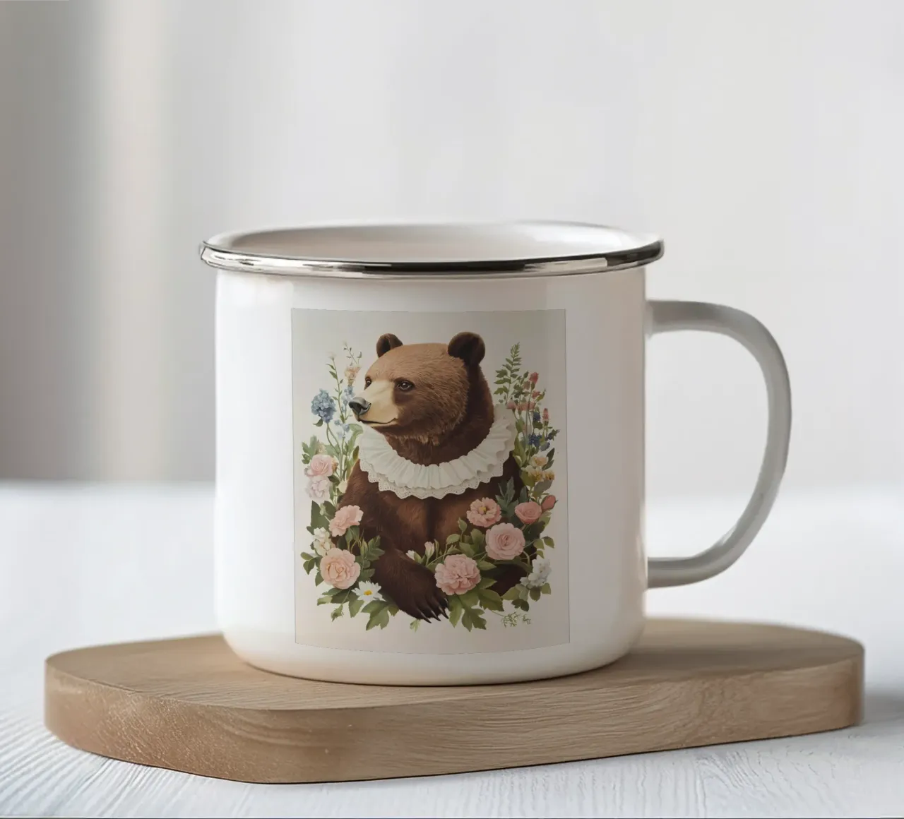 Ritratto di orso vintage tazza in smalto da IamHomeStudio