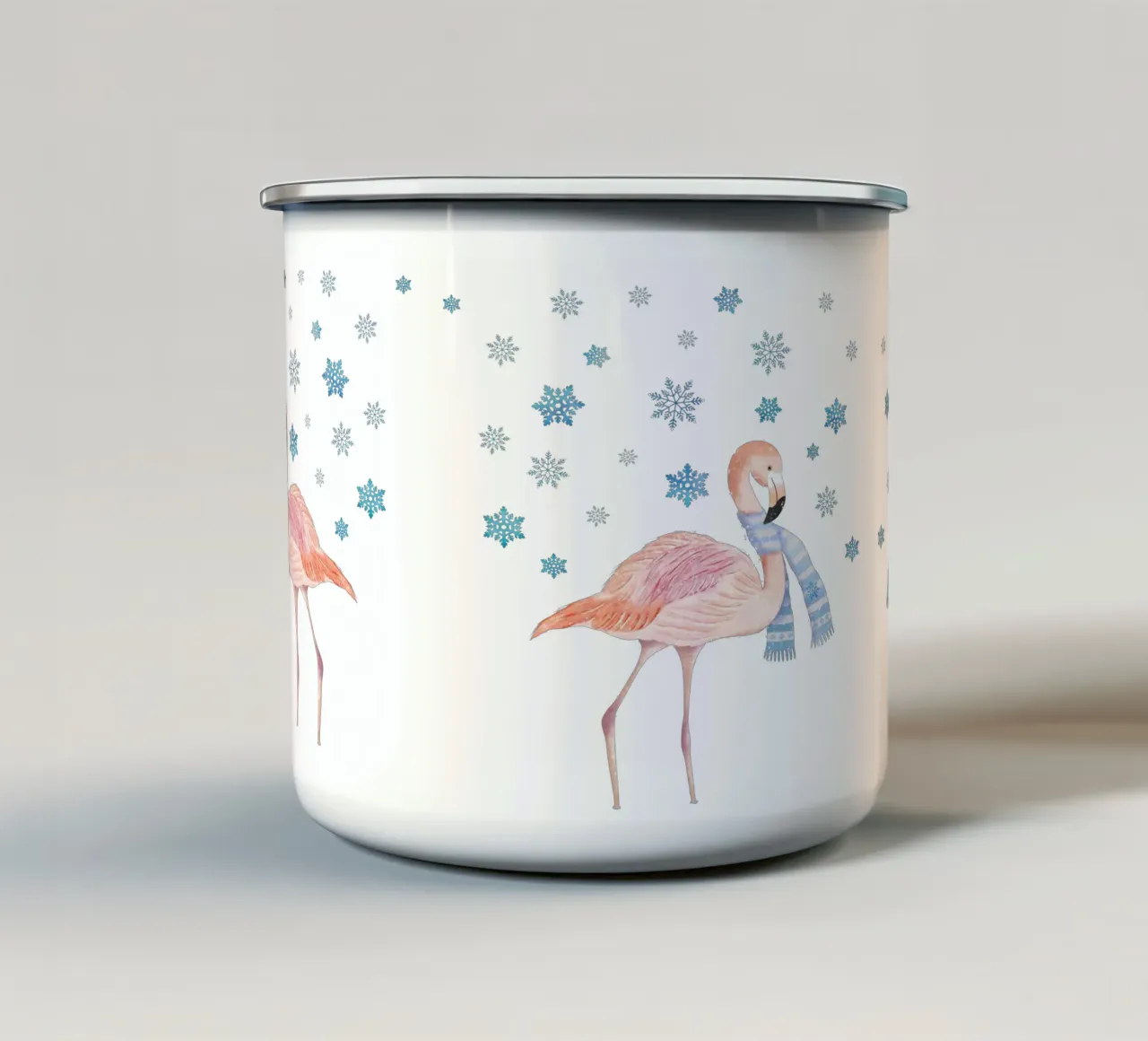 Fenicottero in inverno. Paesaggio innevato con foresta. tazza in smalto da CalliLetters