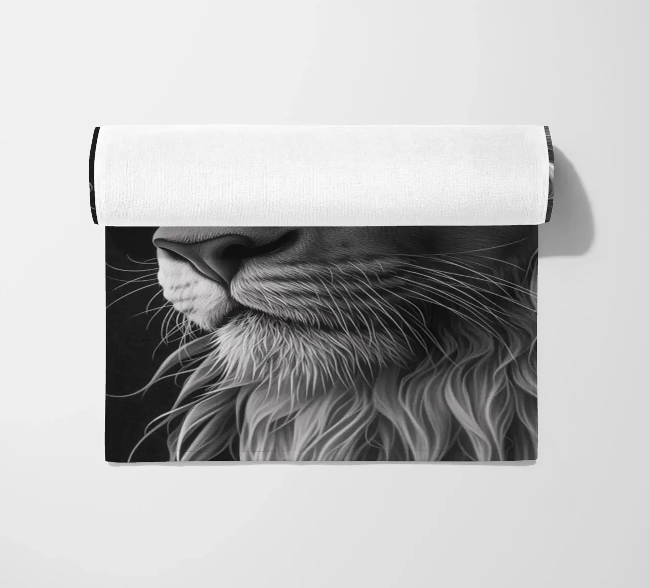 Regard de lion noir et blanc serviette de plage de Carinaprint