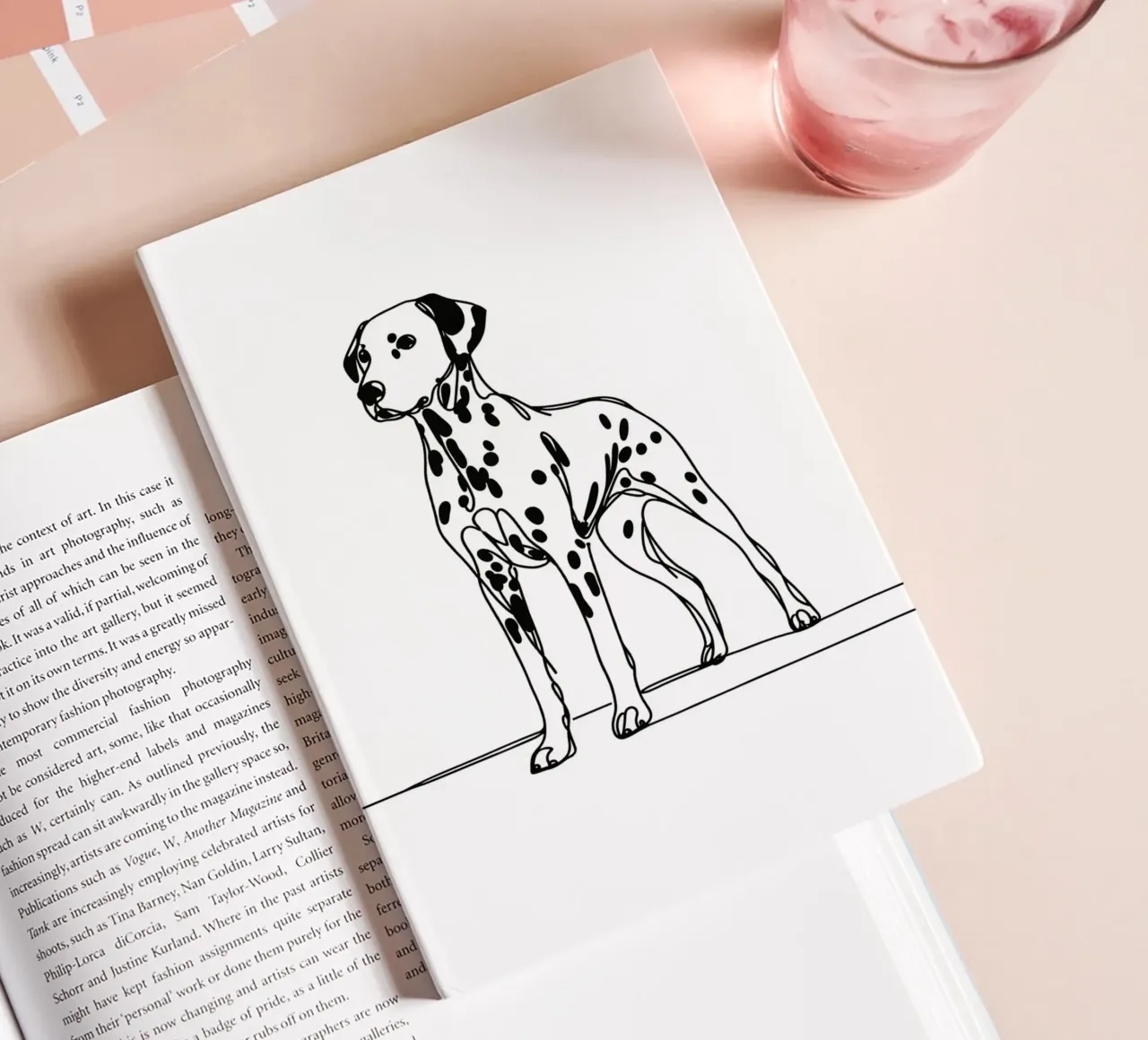 Chien dalmatien Dessin au trait carnet de notes de WijdevenDesign