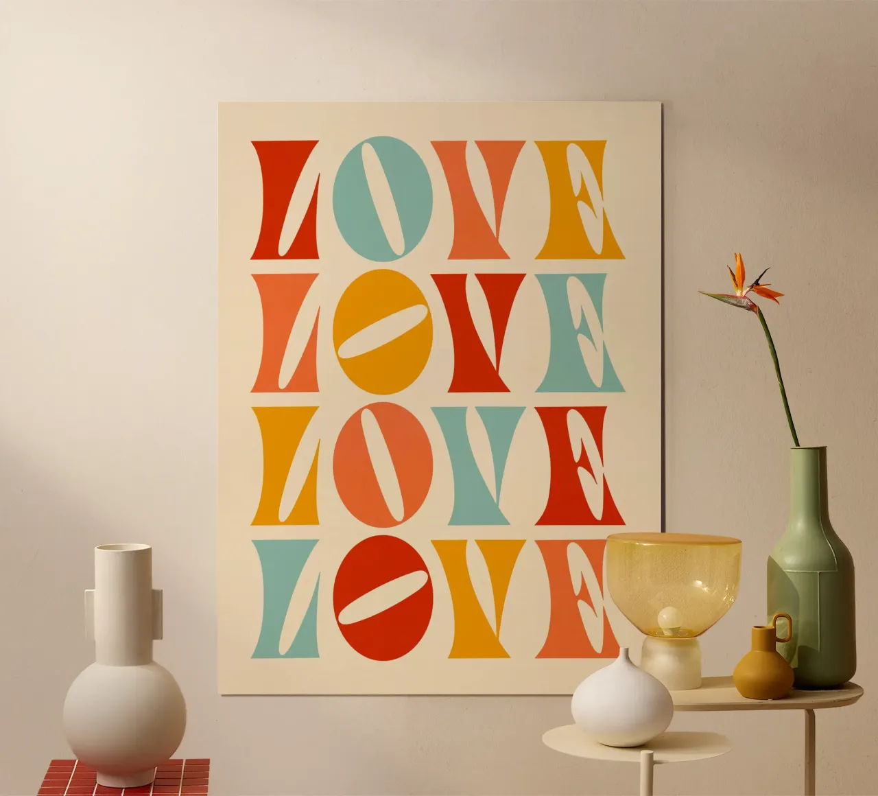 Ripetizione retrò "Love" - Tipografia rossa, arancione e gialla, poster con telaio in plastica da Dominique Vari Words