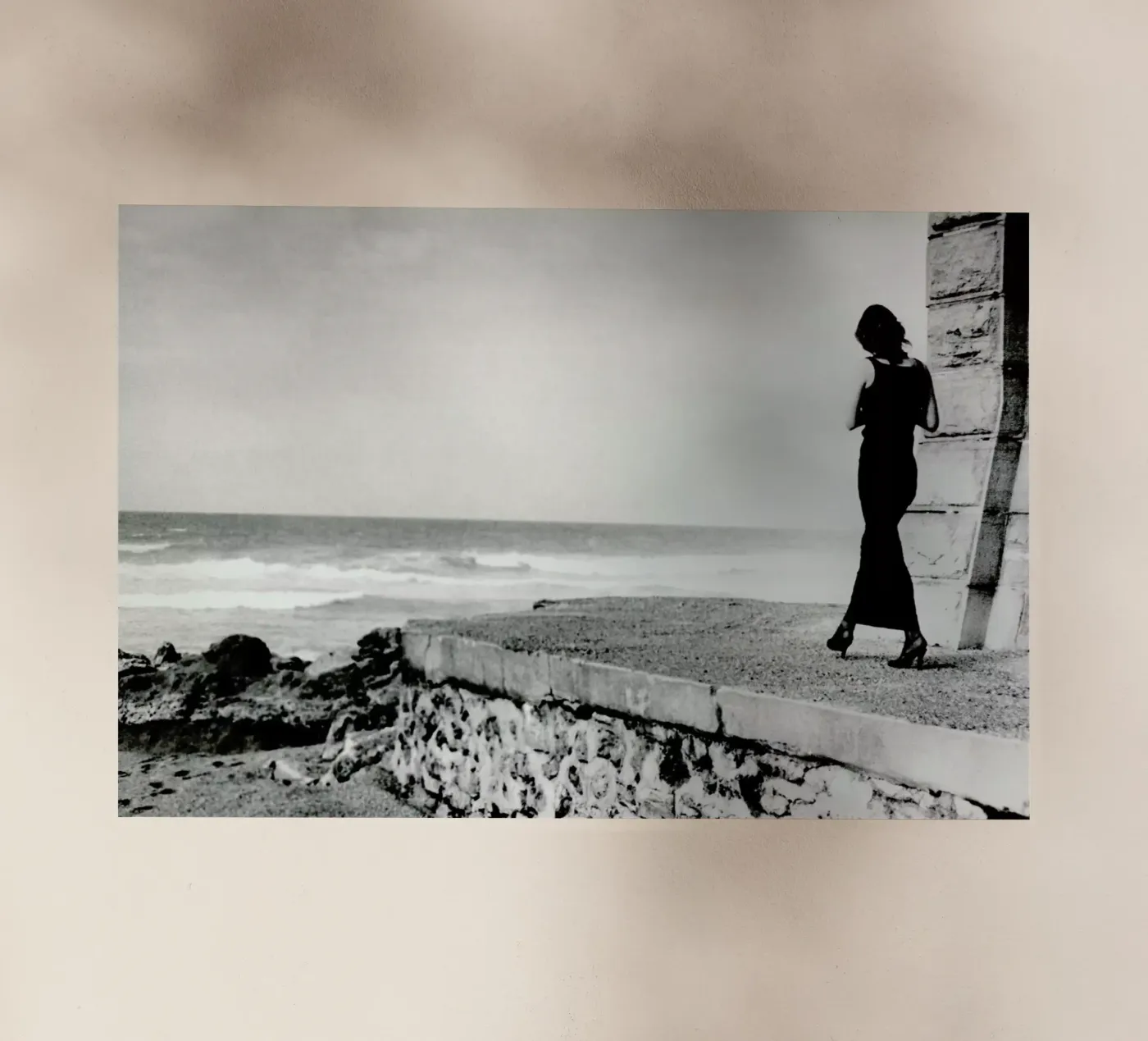 Ladylike pellicola backlit da Sophie Etchart