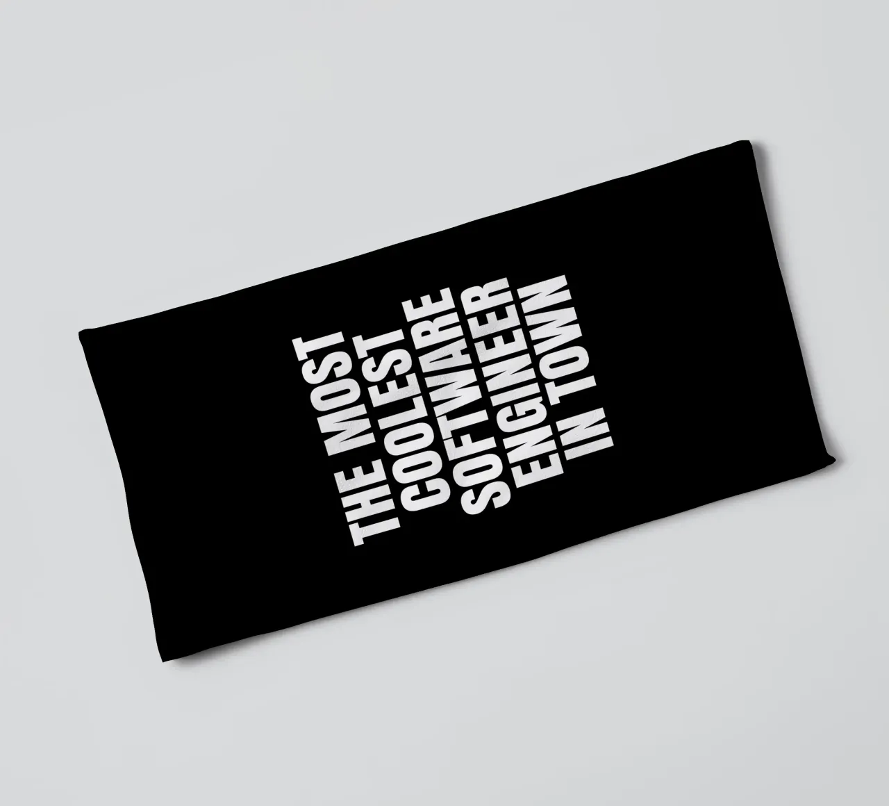 The most coolest software engineer in town asciugamano da bagno da happieeagle