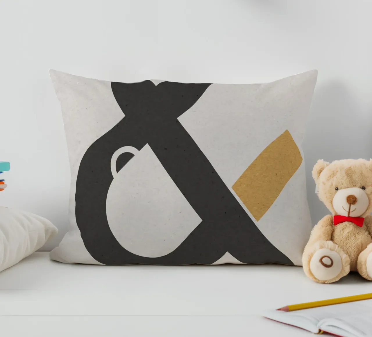 Coffee & Cigarettes Beige cuscino da nabakumov