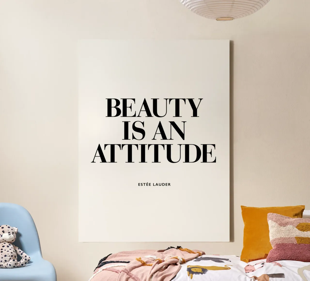 La bellezza è un atteggiamento tela da THE MOTIVATED TYPE