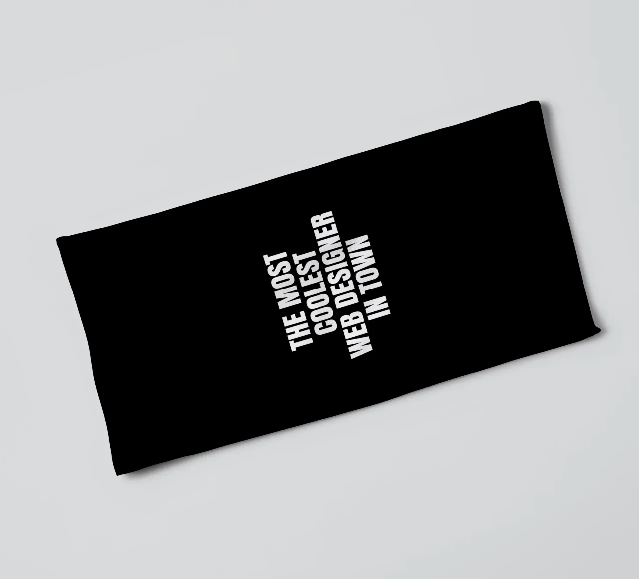 the most coolest web designer in town asciugamano da bagno da happieeagle