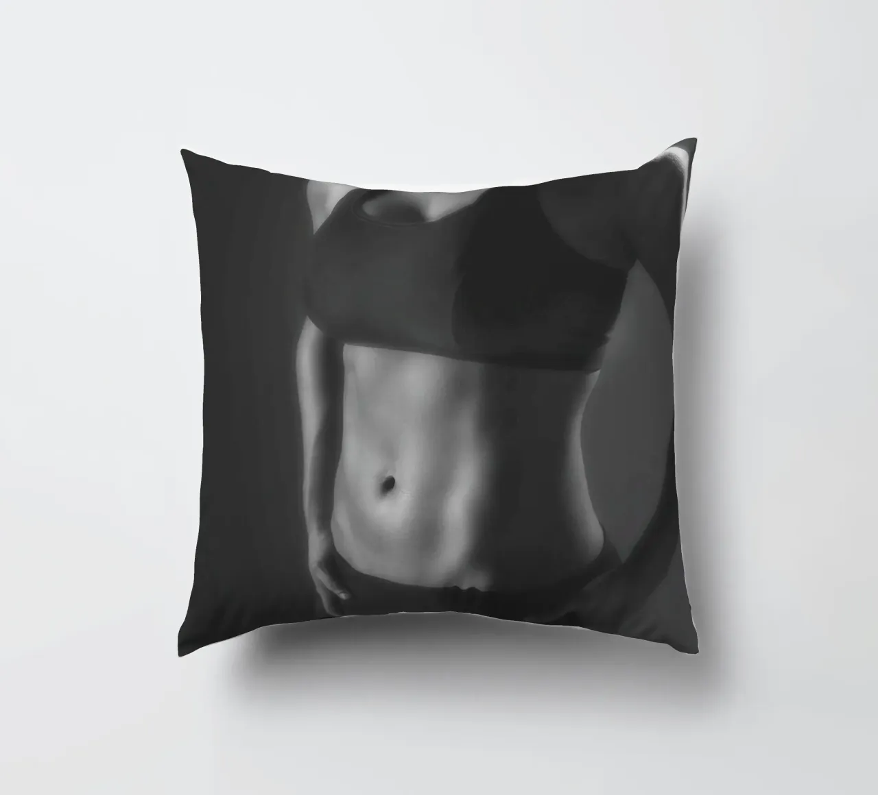 Kyli in Black Mono cuscino da Dave Hare Photography