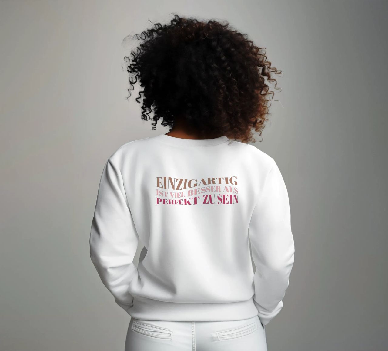 Único es mucho mejor que perfecto. Motivación. sudadera de CalliLetters