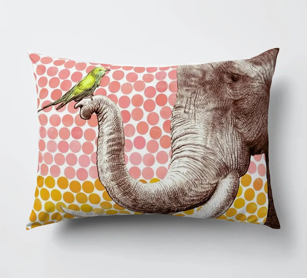 Elephant and Bird cuscino da Eric Fan