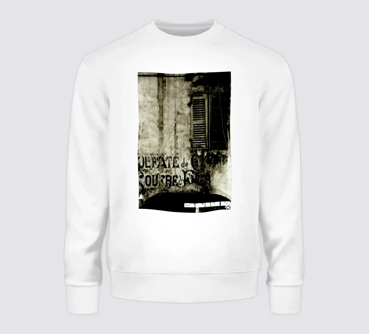 Past So Close sweat de Sophie Etchart