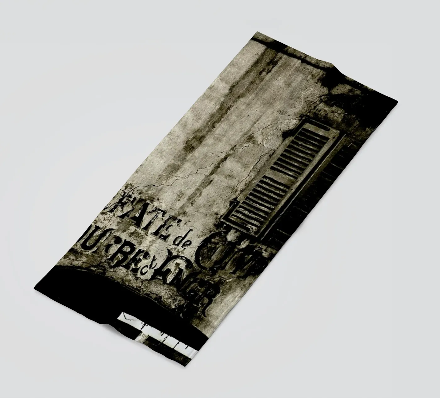 Past So Close telo mare da Sophie Etchart