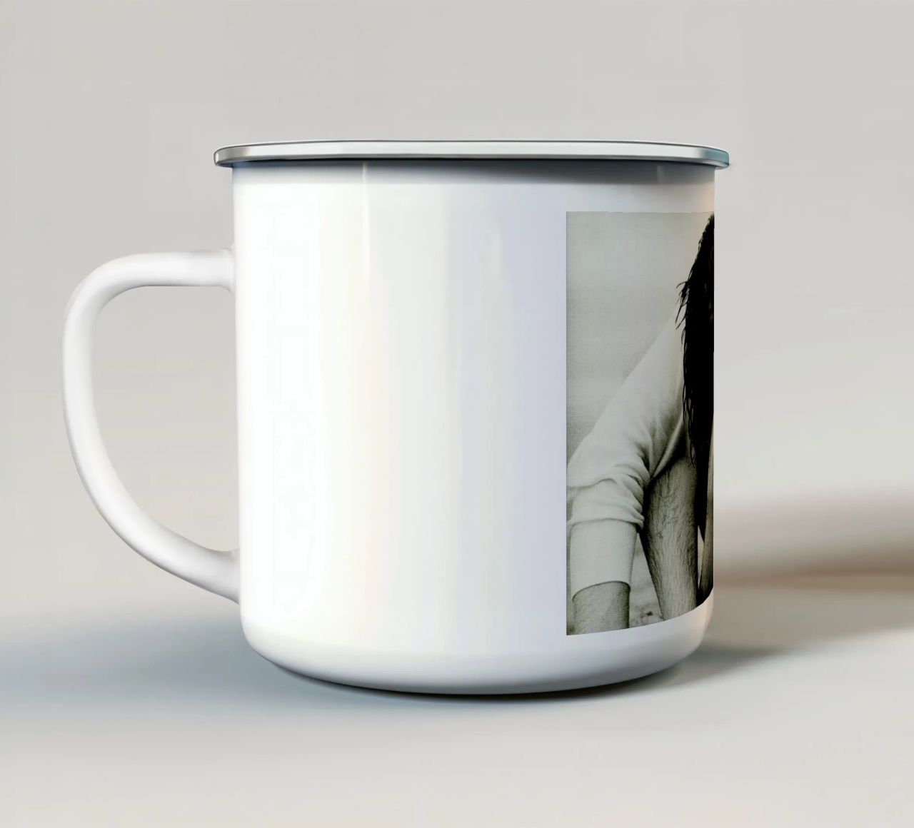 Sheepish tazza in smalto da Sophie Etchart
