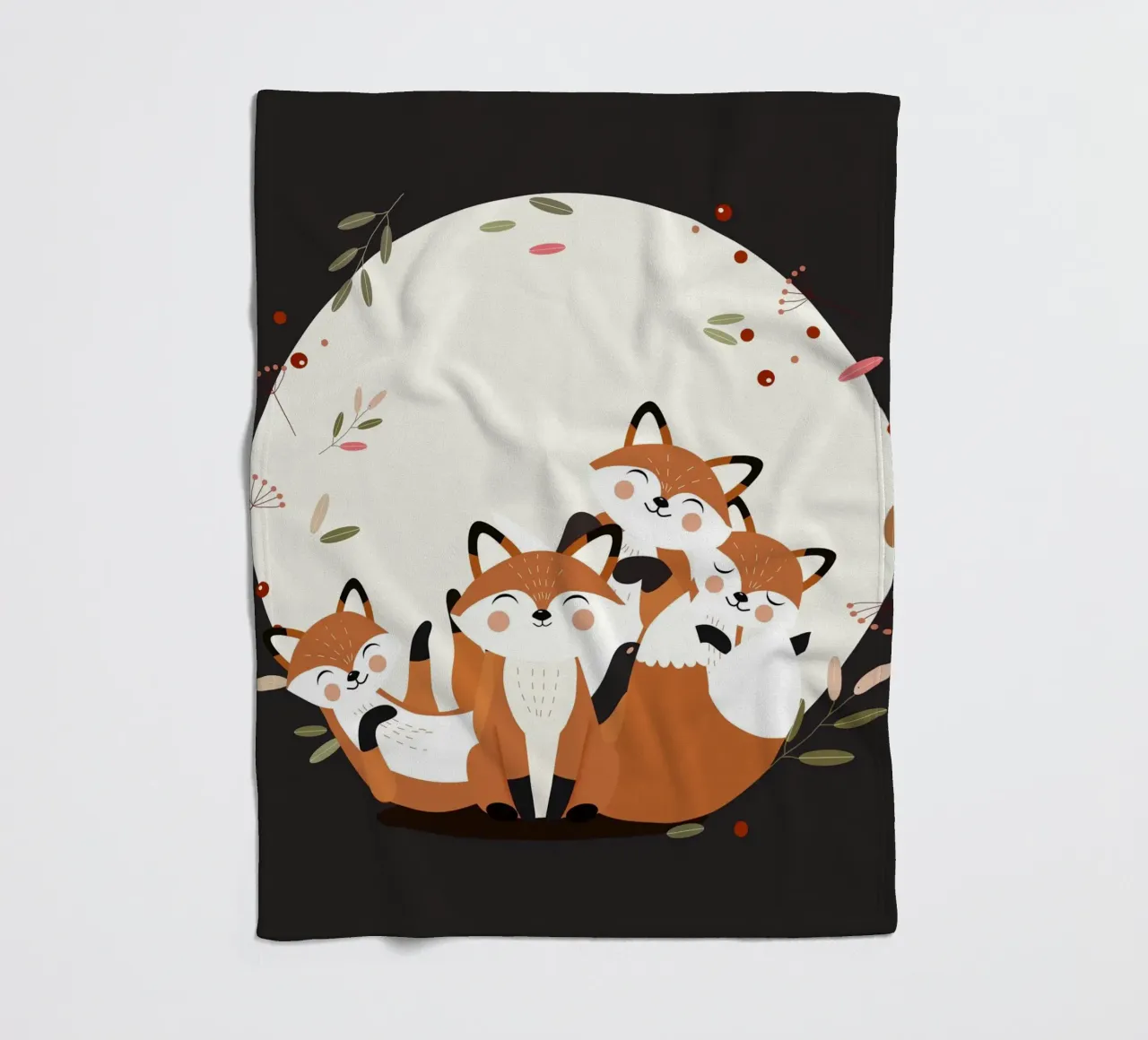 Fröhliche Fuchsfamilie – Harmonisches Waldtierdesign Fleecedecke von namosh