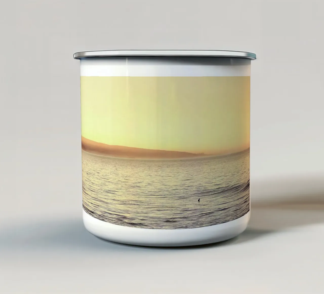 Never Be Late x Anchor Point tazza in smalto da Philipp Reinhard