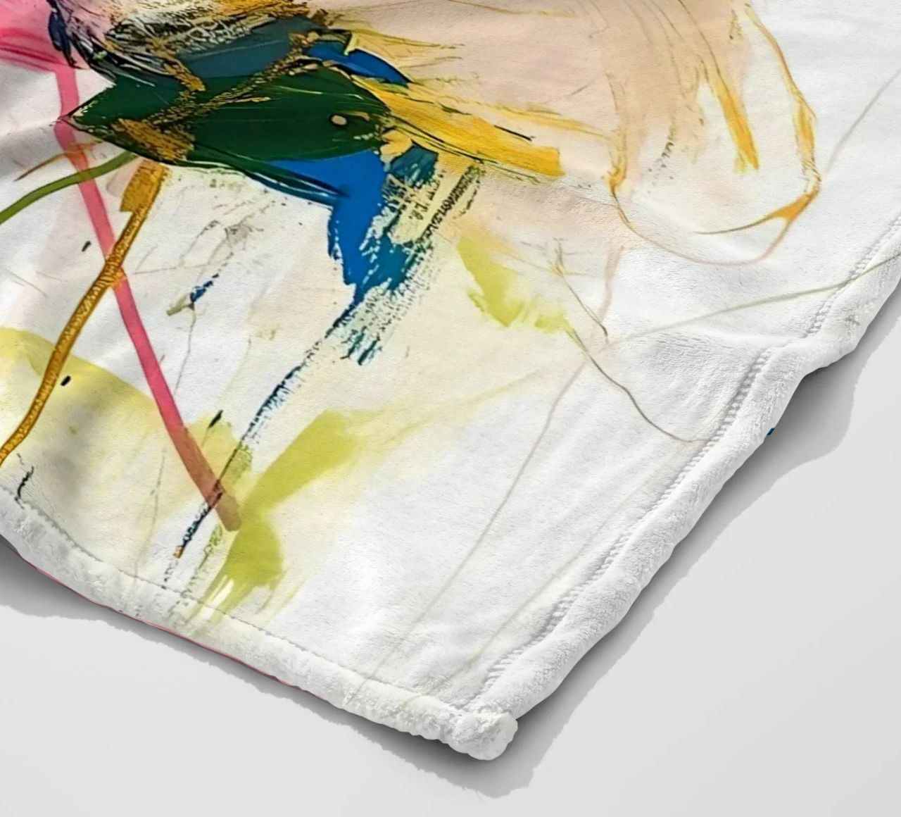 Abstrakte rosa Blumen Fleecedecke von Olga Wildrose