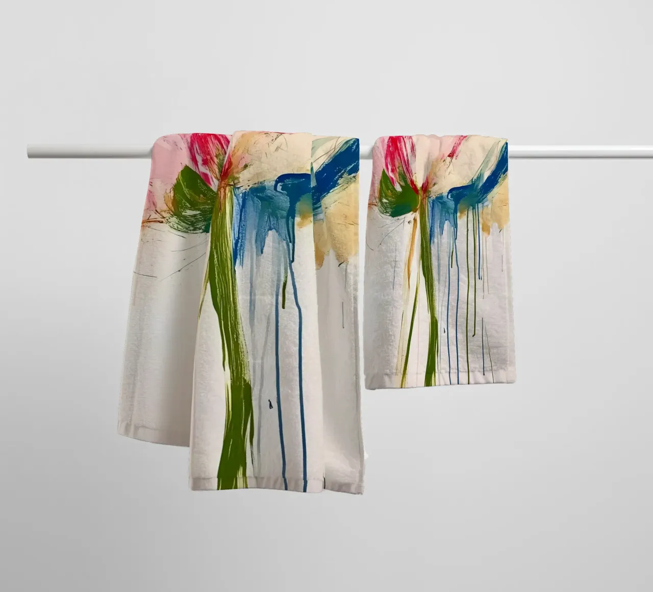 Fiore rosa astratto asciugamano da bagno da IamHomeStudio