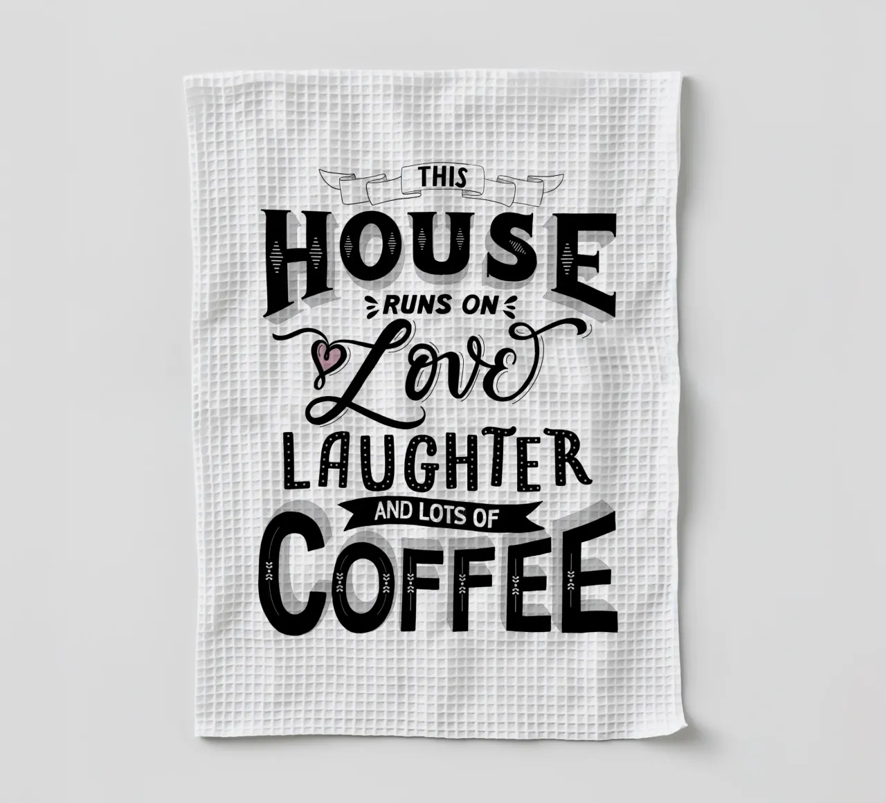 Kreide Lettering: Questa casa funziona con l'amore, le risate e il caffè canovaccio da cucina da CalliLetters