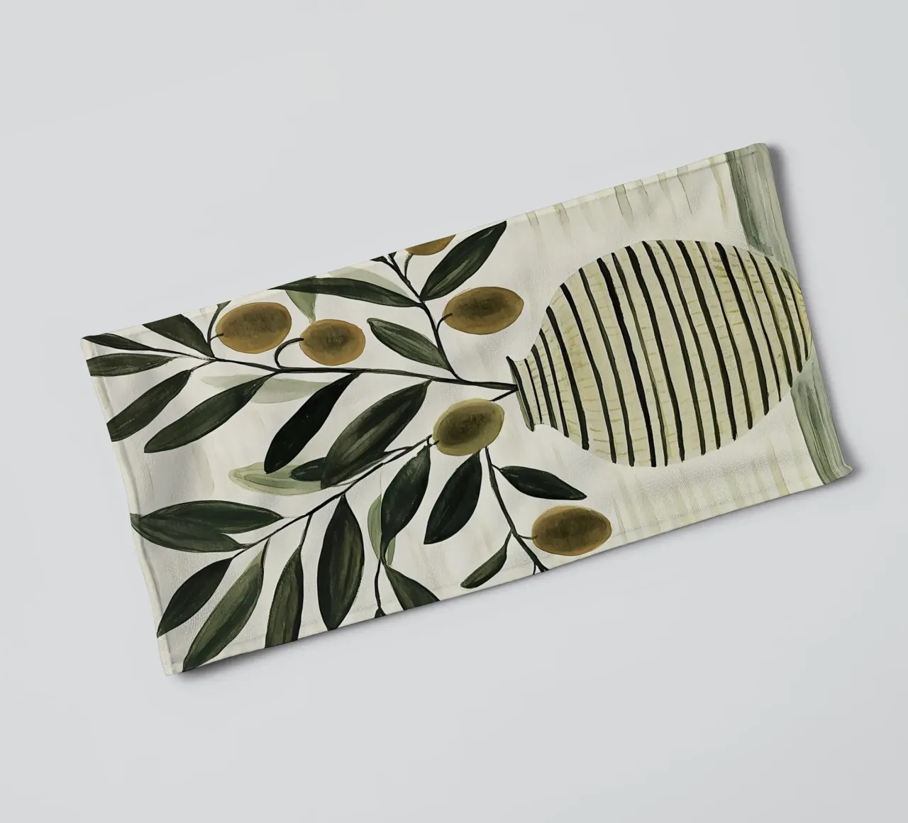 Olivenzweig in Vase Handtuch von IamHomeStudio