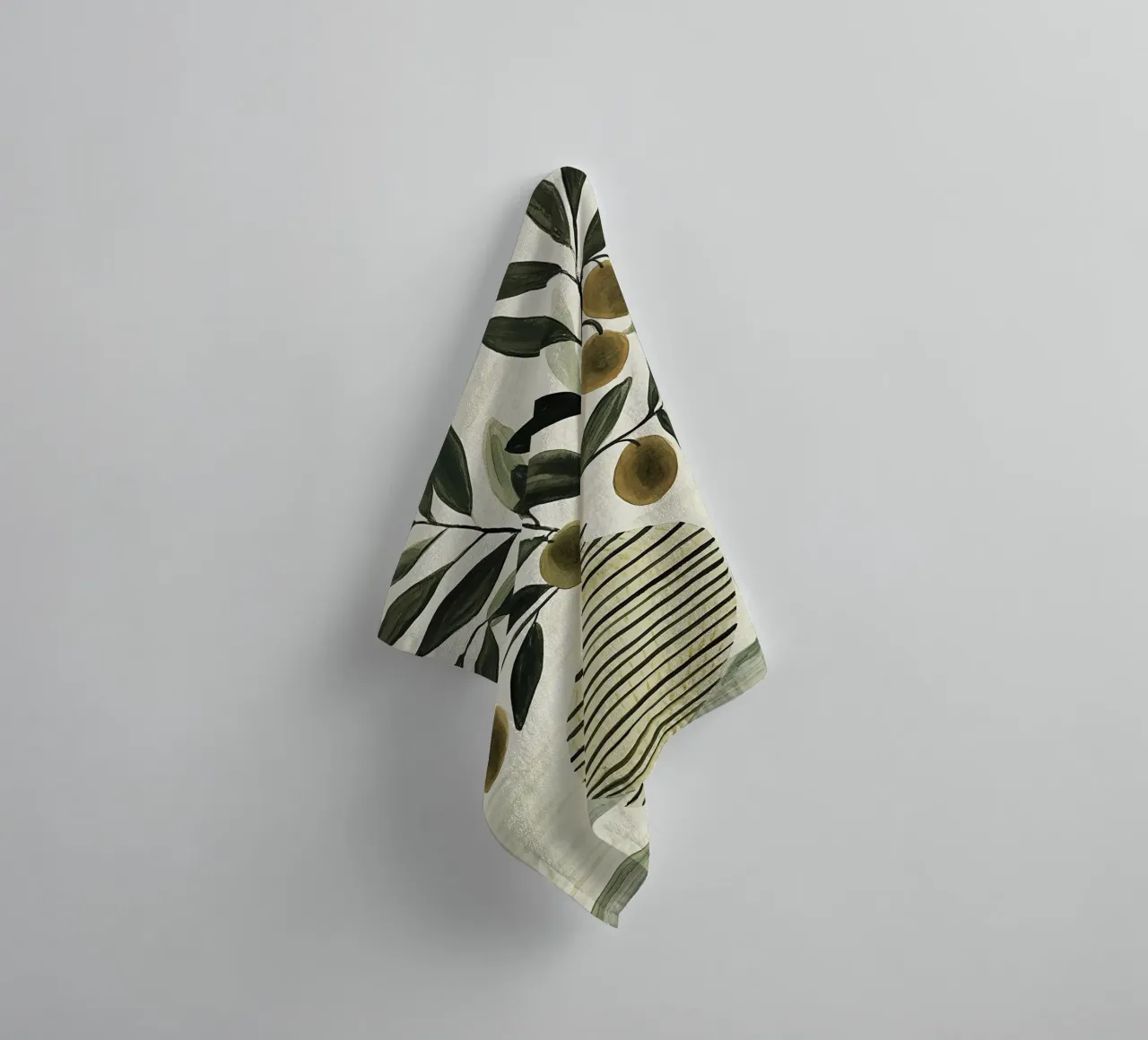 Olivenzweig in Vase Handtuch von IamHomeStudio