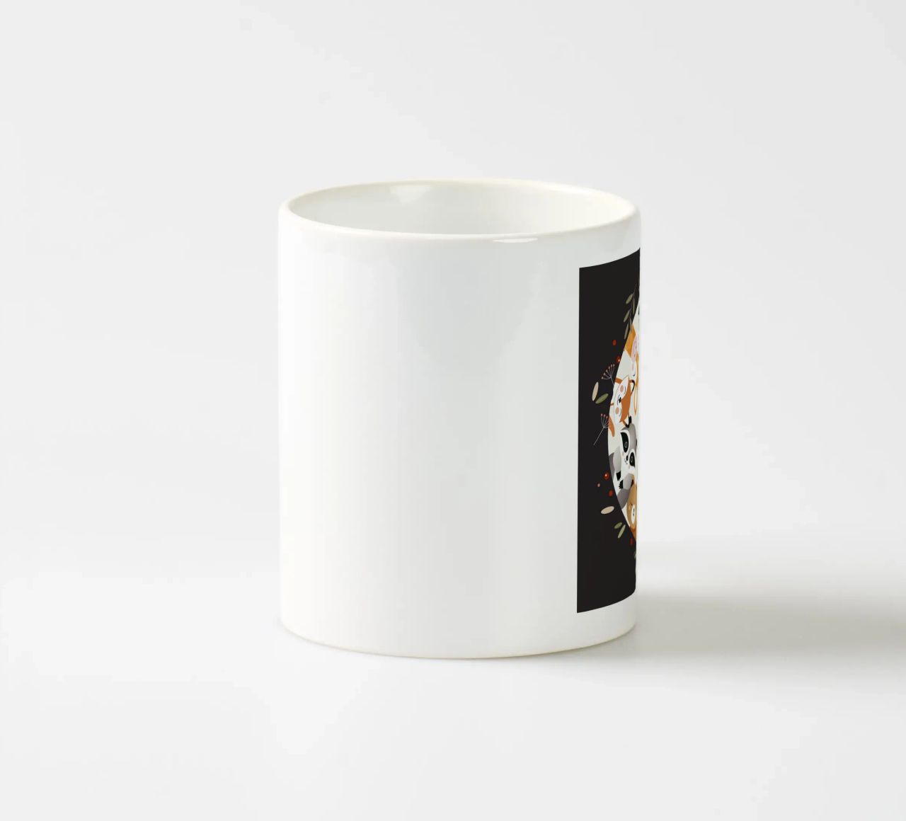 Des amis animaux joyeux dans un design circulaire mug en céramique de namosh