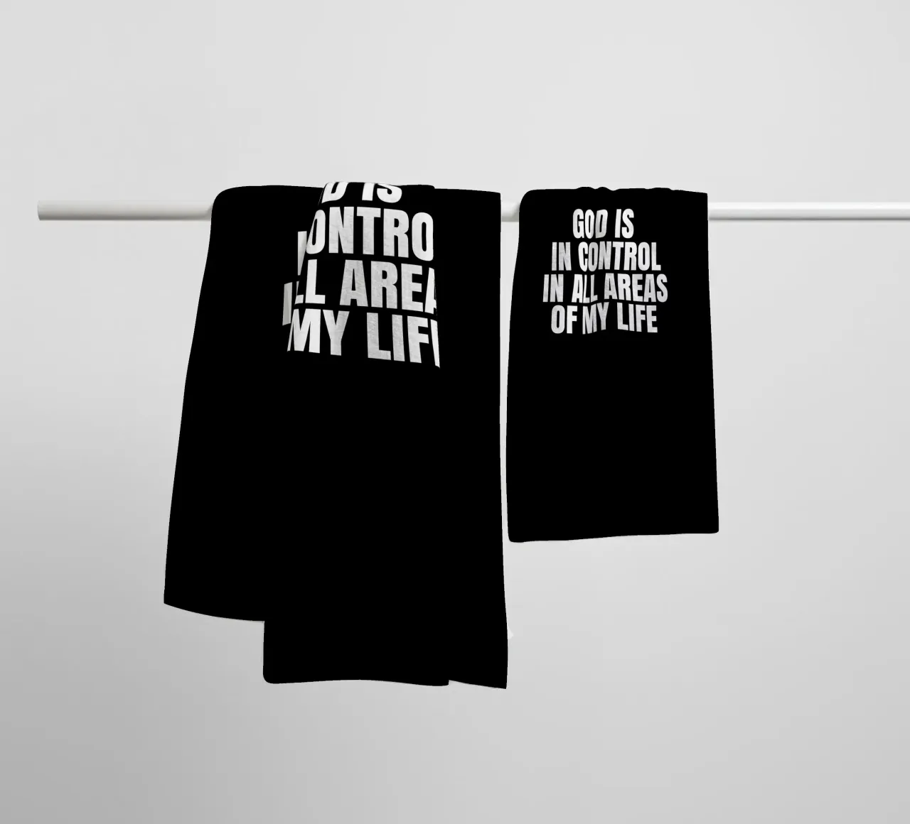 God is in control in all areas of my life asciugamano da bagno da happieeagle
