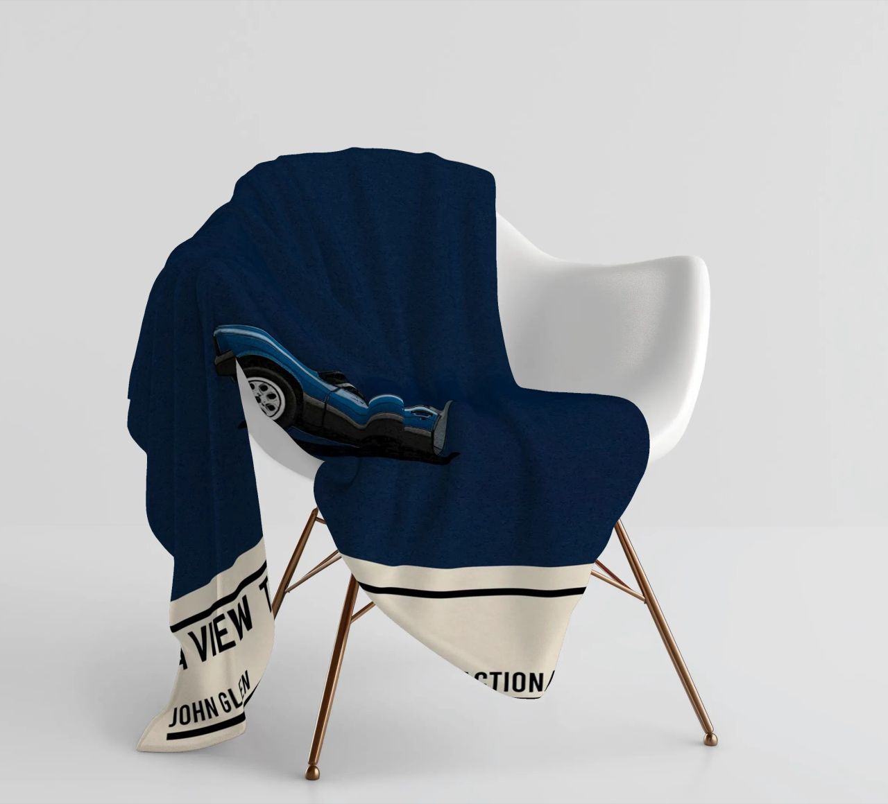 A View to a Kill car coperta in pile da TheArtstudio