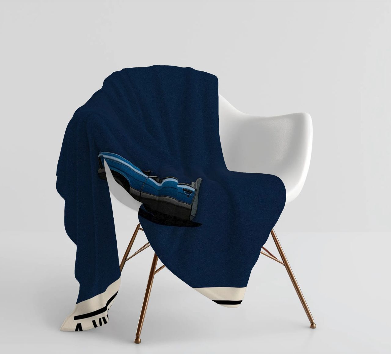 A View to a Kill car coperta in pile da TheArtstudio
