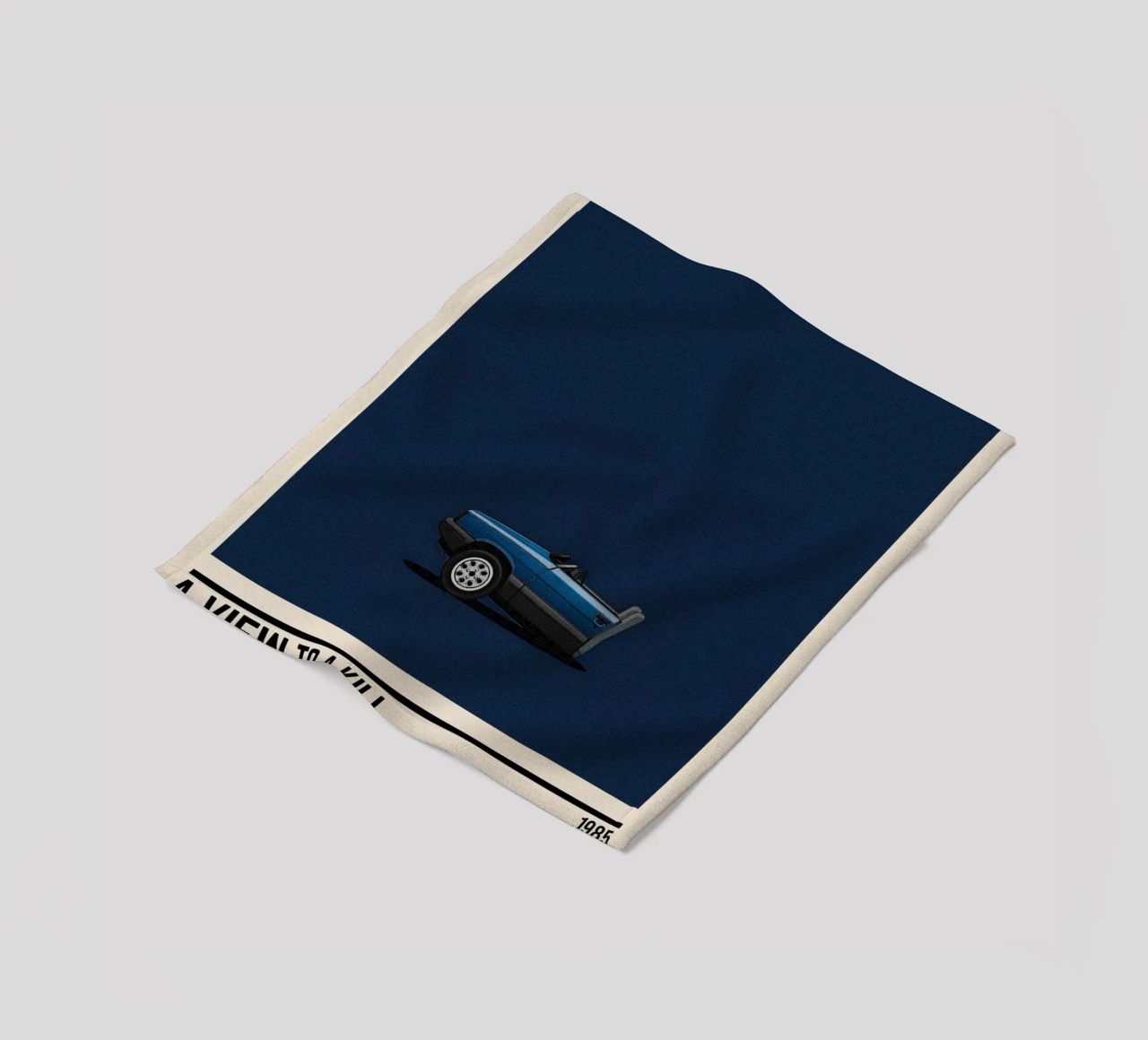 A View to a Kill car coperta in pile da TheArtstudio
