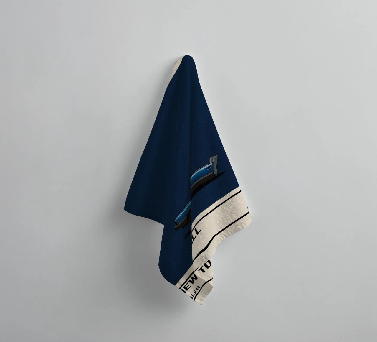 A View to a Kill car asciugamano da bagno da TheArtstudio