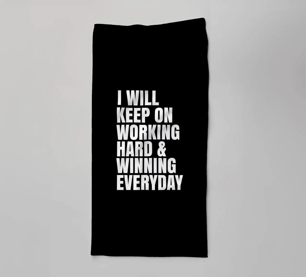 I will keep on working hard and winning everyday asciugamano da bagno da happieeagle