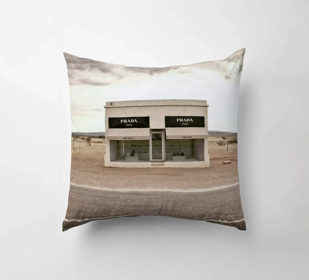 Prada Marfa cuscino da Marc Gruninger