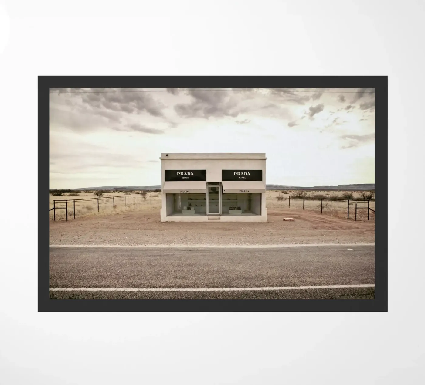 Prada Marfa Fußmatte von Marc Gruninger