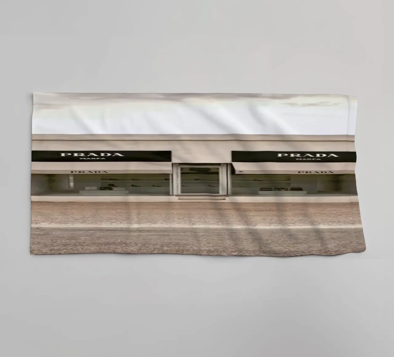 Prada Marfa asciugamano da bagno da Marc Gruninger