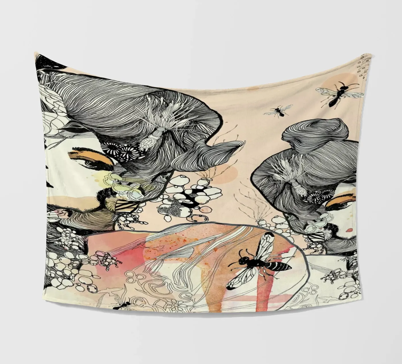 Wasps Fleecedecke von Giulio Iurissevich