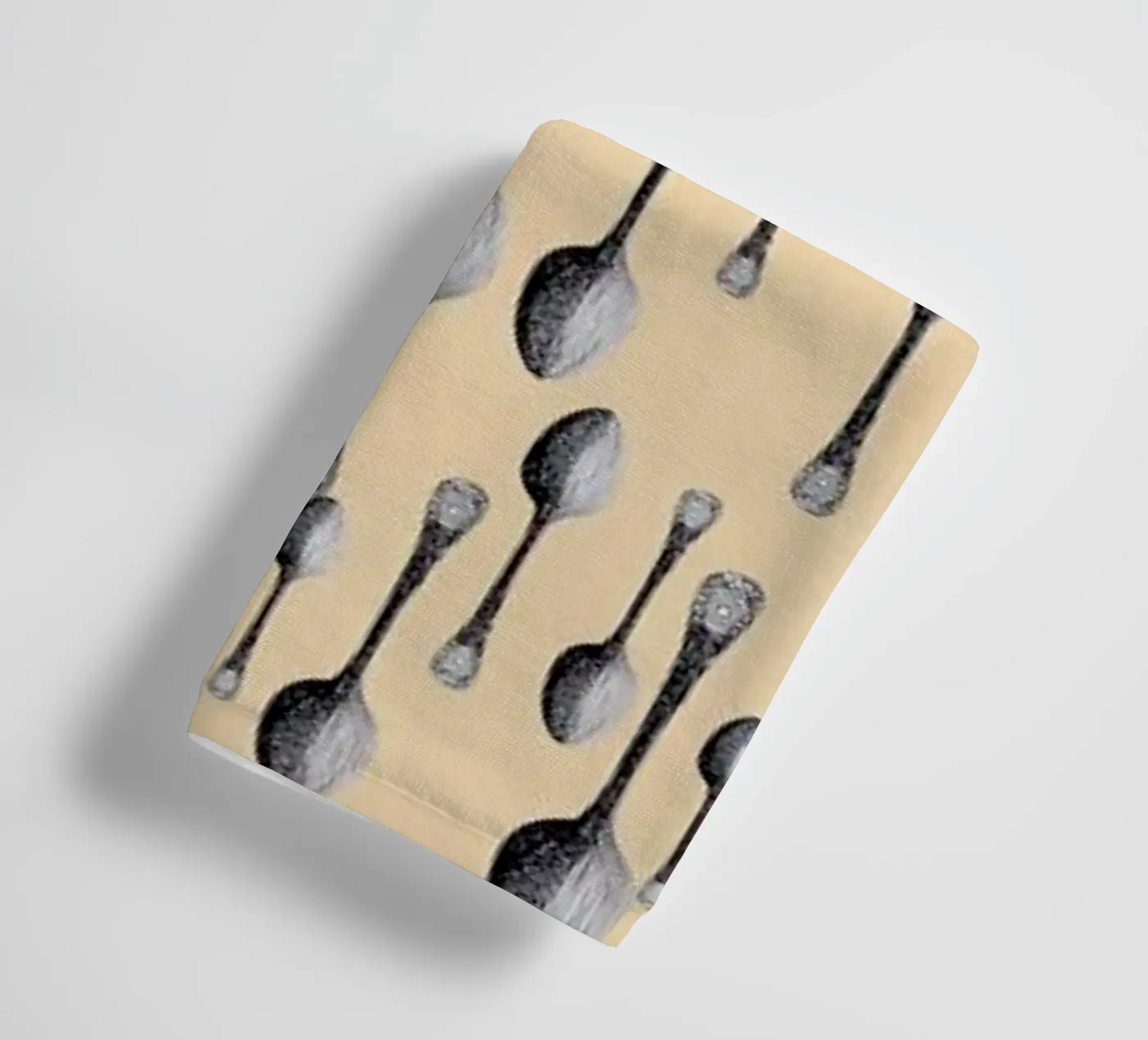 Spoon towel by Giulio Iurissevich