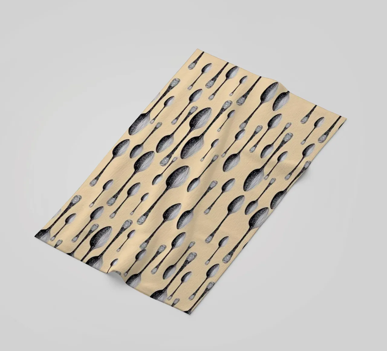 Spoon beach towel by Giulio Iurissevich