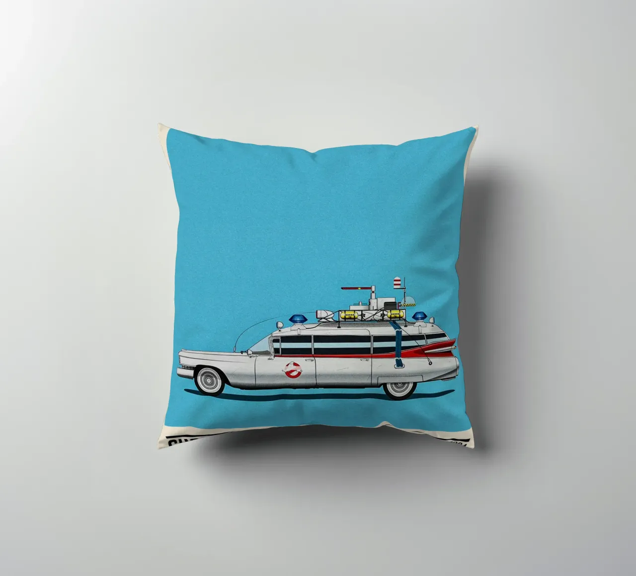 Ghost Busters car movie cuscino da TheArtstudio