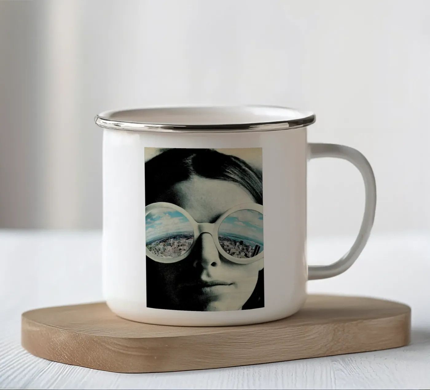 Specs enamel mug by Sammy Slabbinck