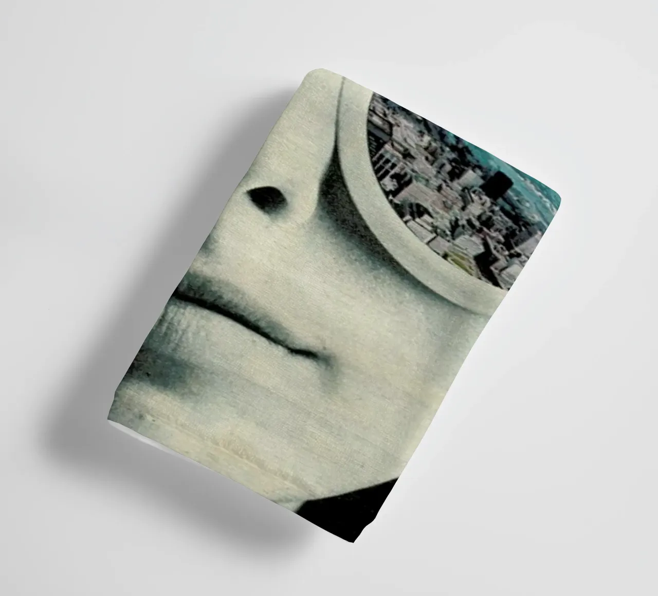 Specs towel by Sammy Slabbinck