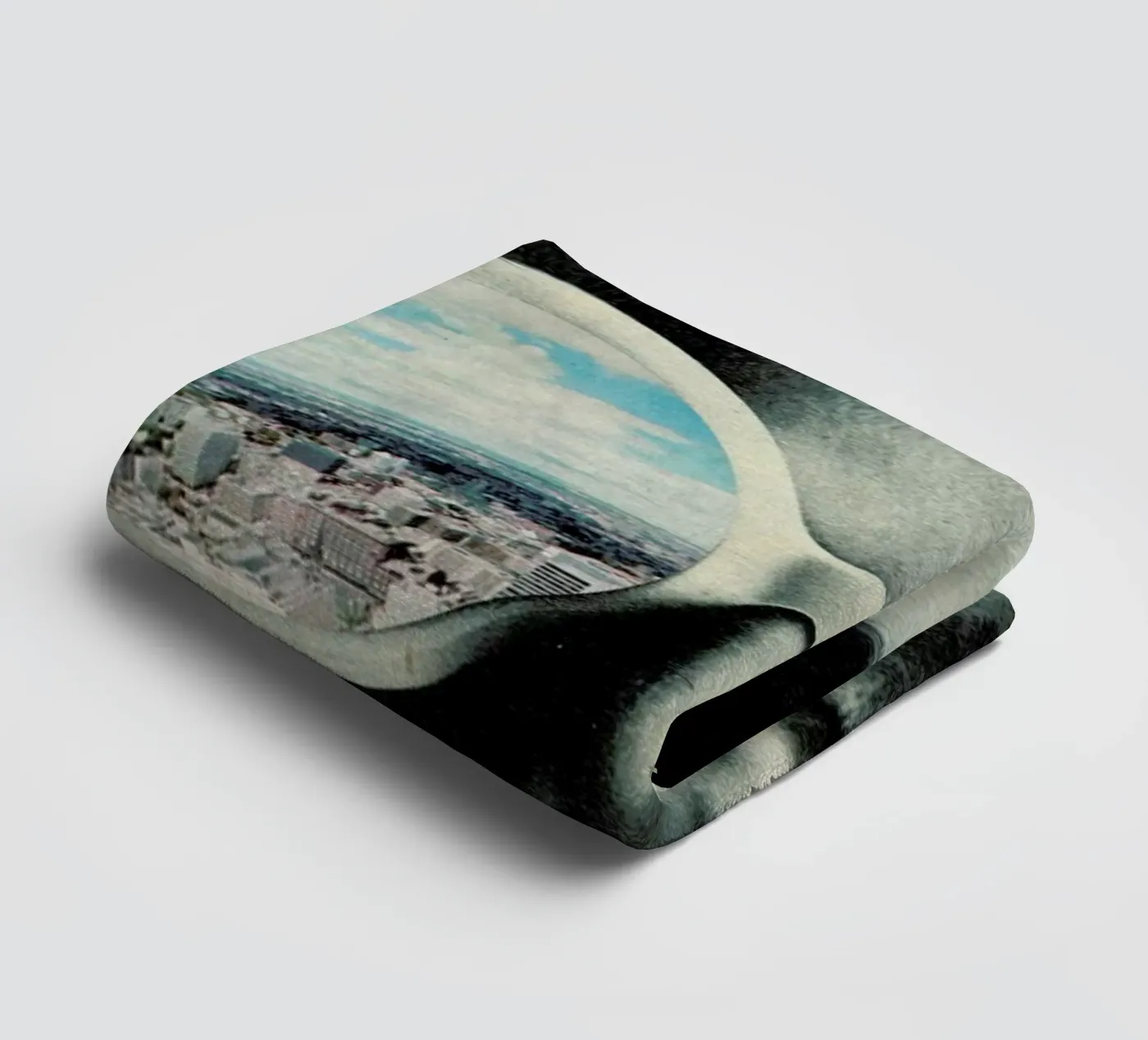 Specs towel by Sammy Slabbinck