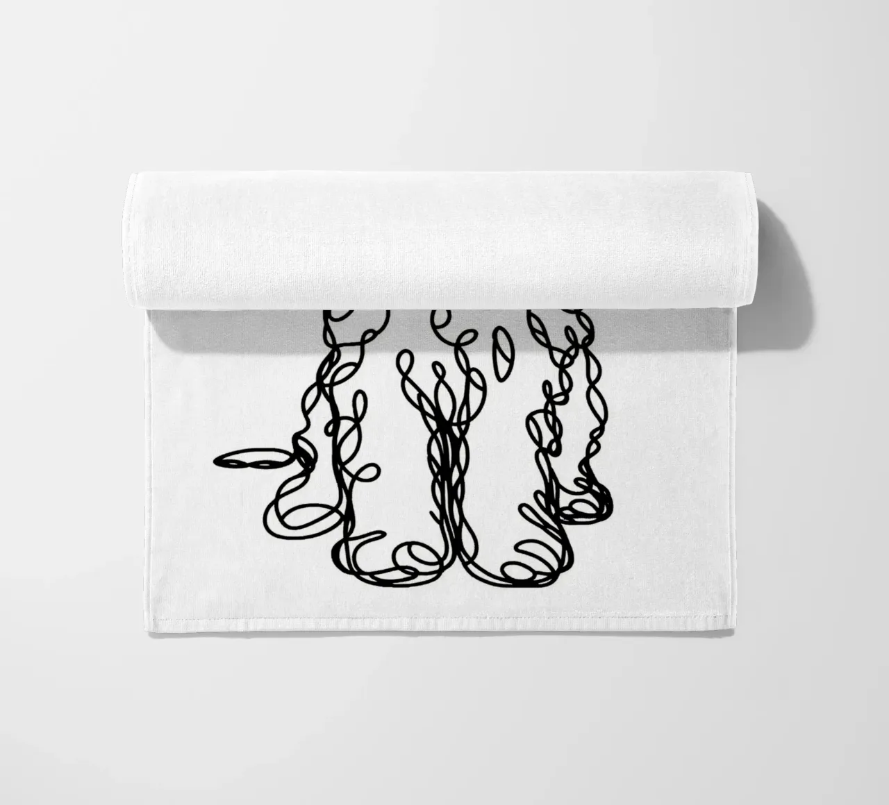 Disegno artistico lineare del cane Labradoodle telo mare da WijdevenDesign