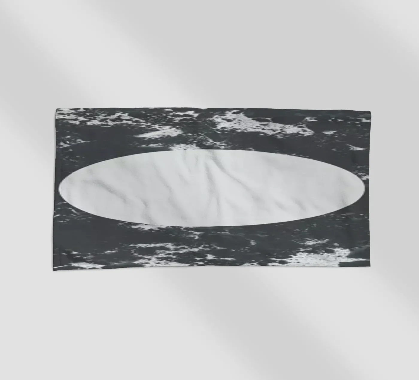 Zero Strandtuch von Bryon S. White