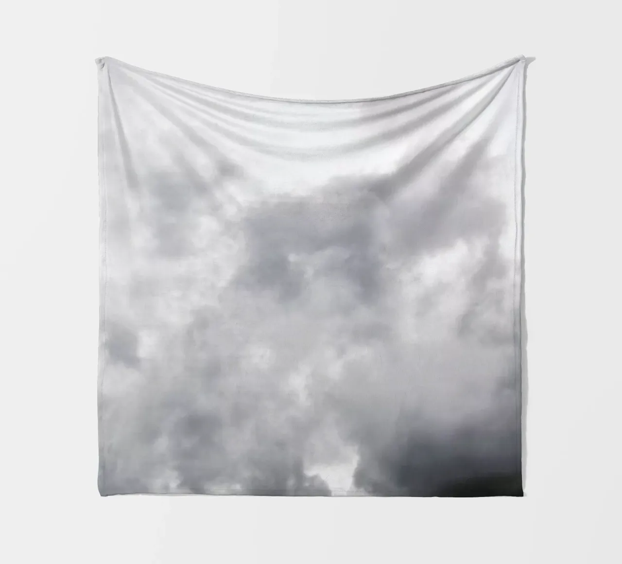 Head In The Clouds coperta in pile da Studio Nahili