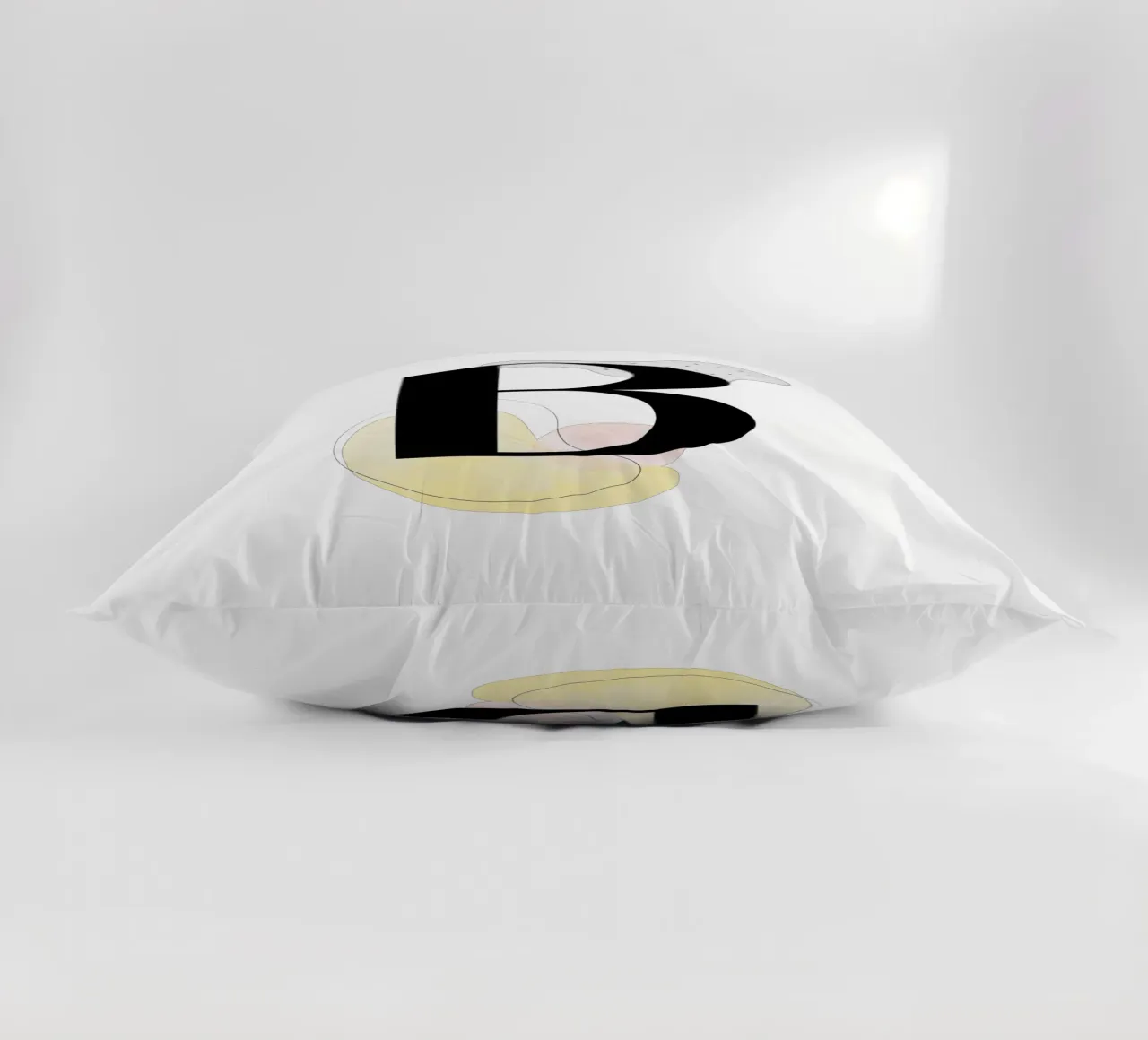 Lettera "B" - design dipinto a mano cuscino da Kate Brunch Design