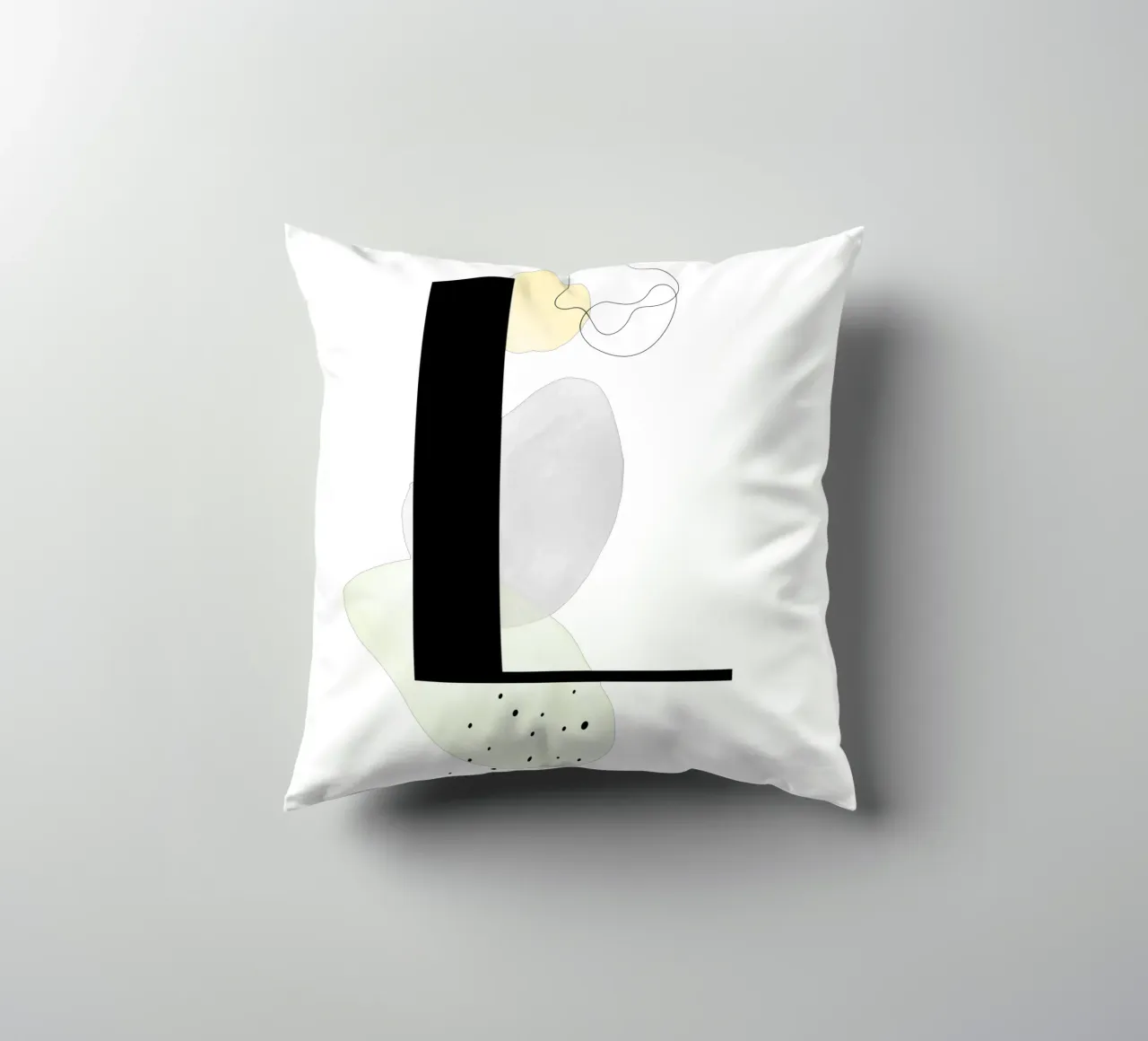 Lettera "L" - design dipinto a mano cuscino da Kate Brunch Design