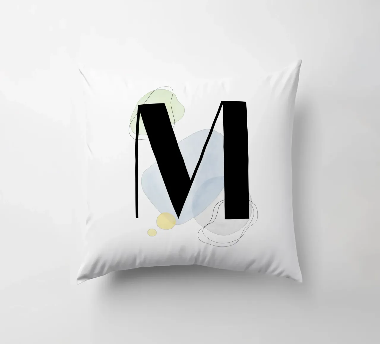 Lettera "M" - design dipinto a mano cuscino da Kate Brunch Design