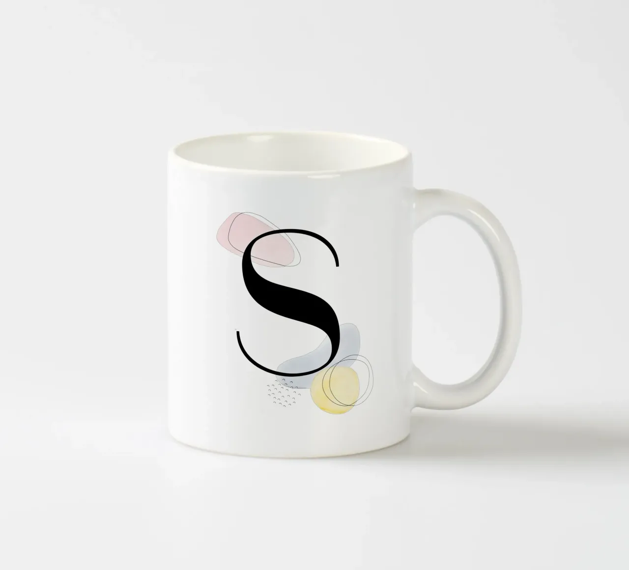 Lettera "S" - design dipinto a mano tazza in ceramica da Kate Brunch Design