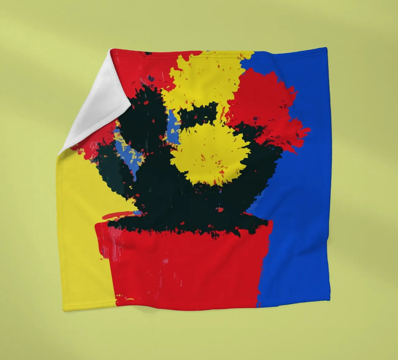 flowers in red and yellow bloom coperta in pile da ramosashop